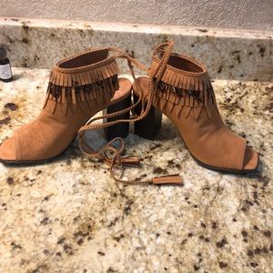 New booties feather size 7.5 fringe lace up heels
